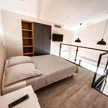 Du Batailler * Le Lavandou