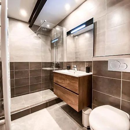 Du Batailler Apartment